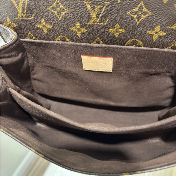 2024 Louis Vuitton Pochette Métis in Classic Monogram, Pre-loved - Picture 6 of 8